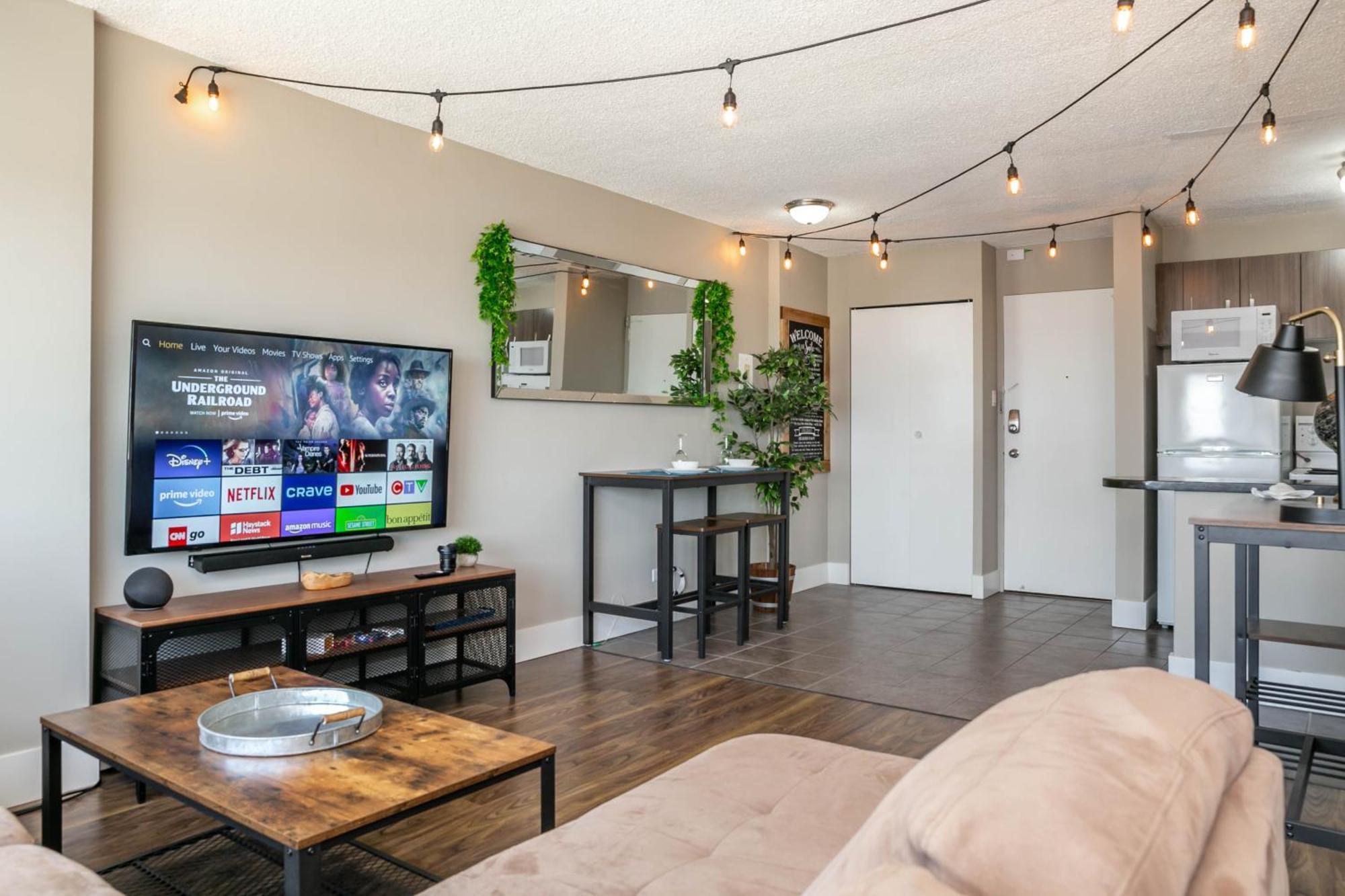 Rustic & Rogers Place, Free Parking! Apartment Edmonton Luaran gambar